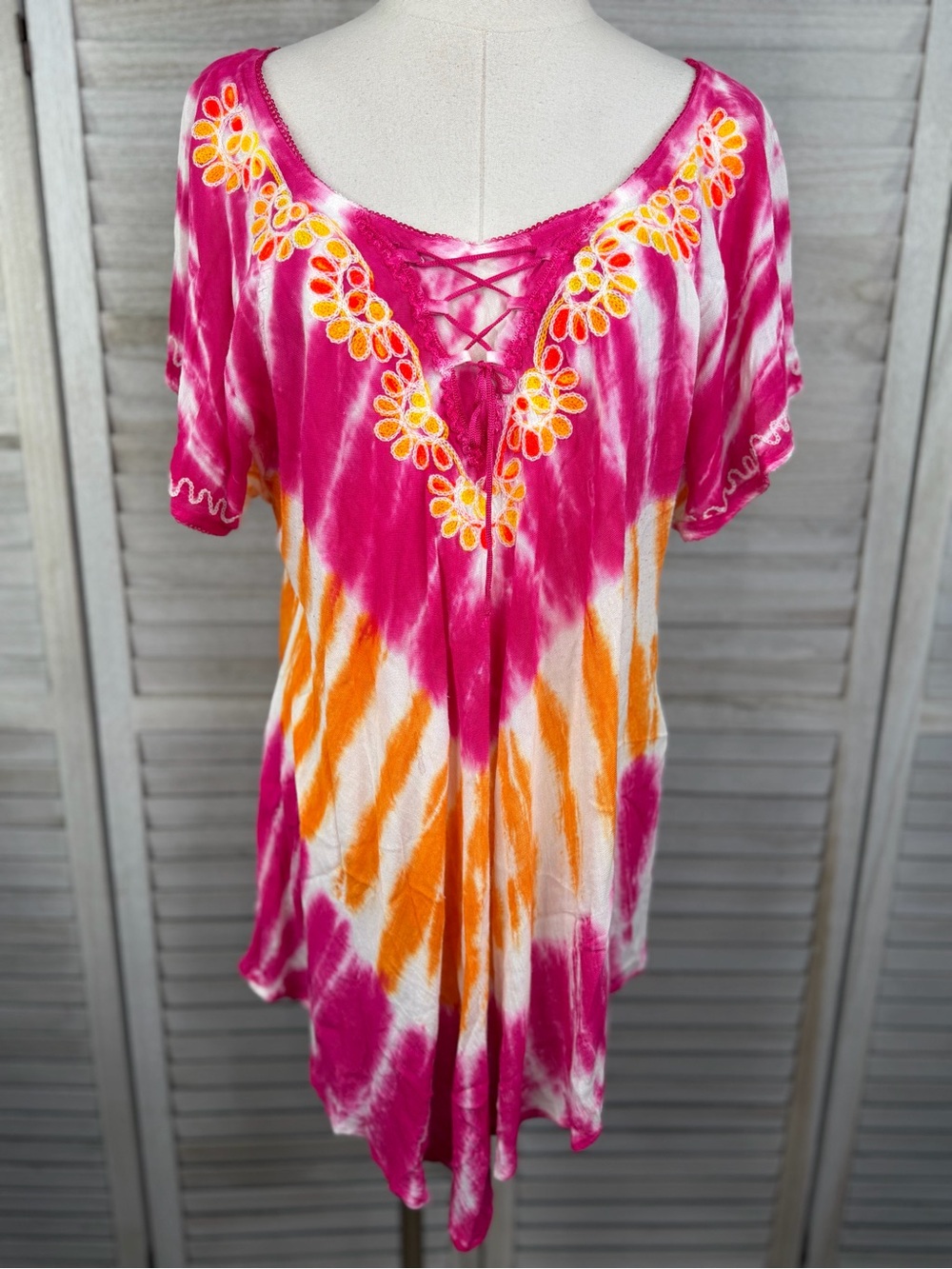SHORELINE Women's Plus Size Tie Dye Embroidered Tunic Top Pink/Multi-3XL